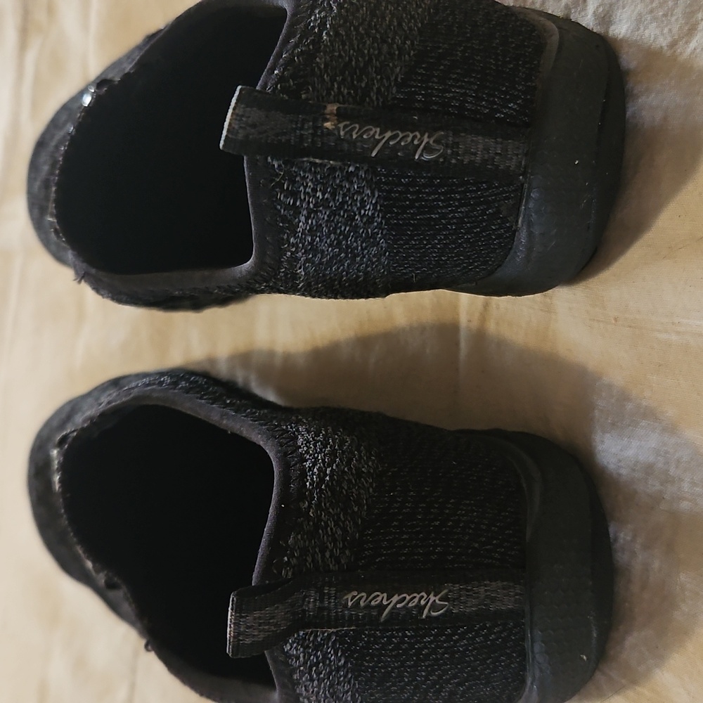 Skechers Women's Black Knit Slip-On Sneakers 7 - Picture 4 of 7